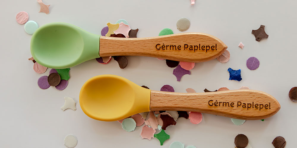 Kersvers Gèrmke of Gèrmerinneke geboren? Vraag dan snel een Gèrme Paplepel aan!