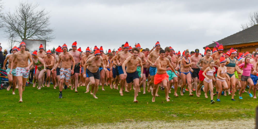 Doe ook mee aan de Unox Nieuwjaarsduik 2026 in De Kuilen in Langenboom