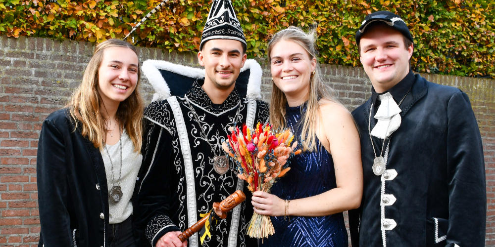 Vanavond receptie voor prinsenpaar en jongkers plus verschijning boerenbruidspaar in Mill