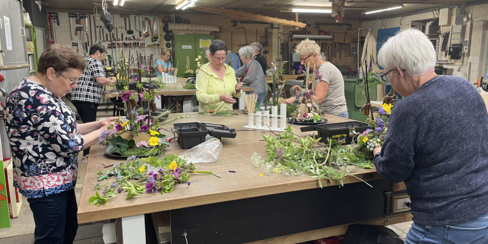 Hobby Bloemschikken bij het Hobby Centrum in Mill: creatief, gezellig en voor iedereen