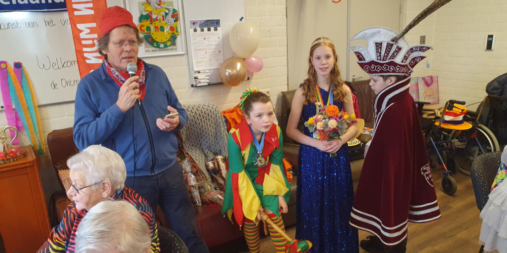 Vooral gezellige carnavalslunch in de Huiskamer