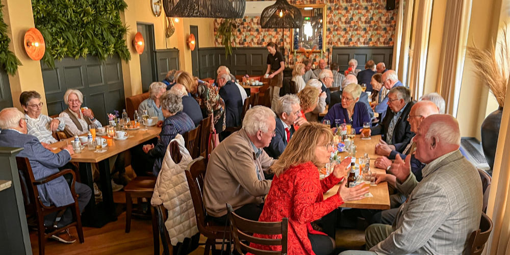Geslaagde Koningsdagbijeenkomst voor lintjesdragers in Mill