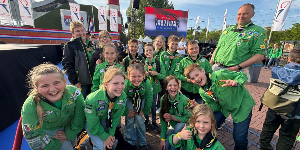 Scouting Langenboom-Zeeland bezoekt Nationale Kinderherdenking in Madurodam 