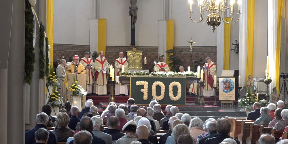 Video-impressie van jubileumfeest 700 jaar Parochie Mill online te bekijken
