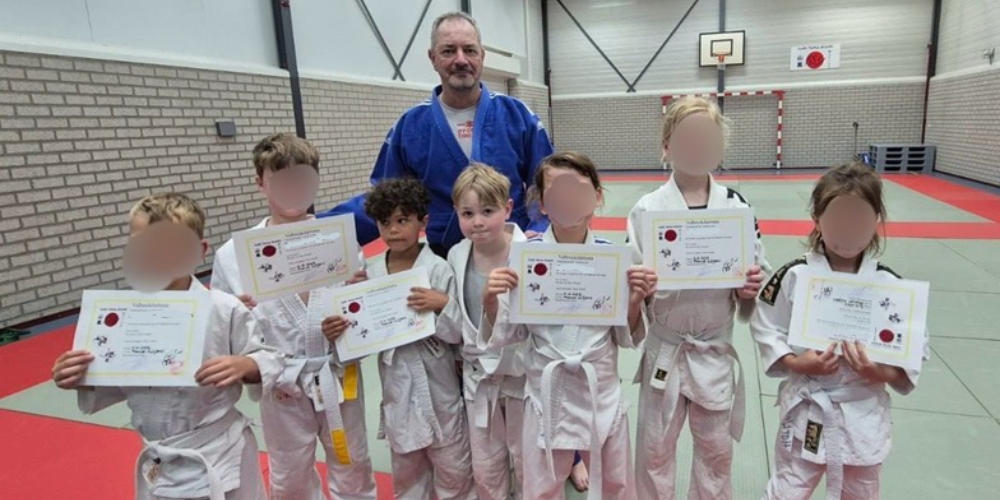 Deelnemers sluiten valbreekcursus succesvol af bij Yama Arashi Wanroij