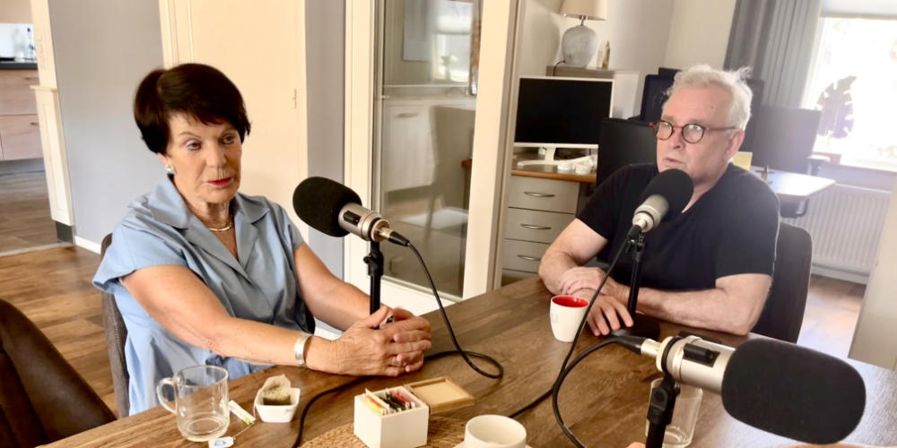 Nieuwe podcast geeft inwoners kijkje achter de schermen van de politiek in Land van Cuijk