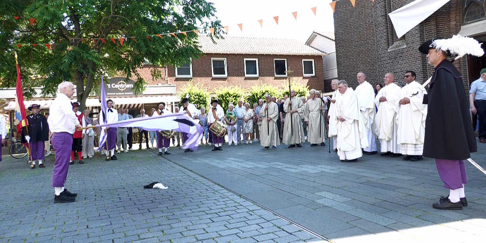 Geslaagd priesterfeest van Pastor Bas van Dijk