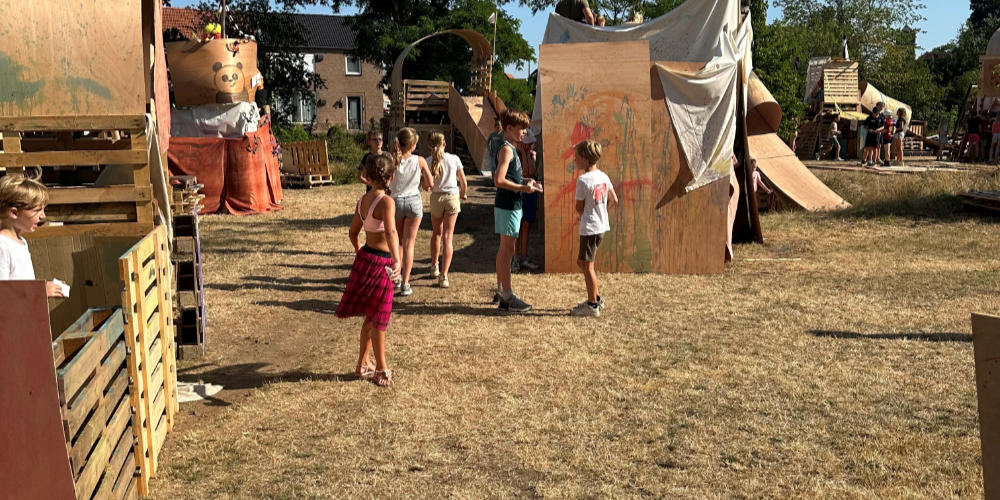 Geslaagde Bouwweek in Mill trekt 209 enthousiaste kinderen